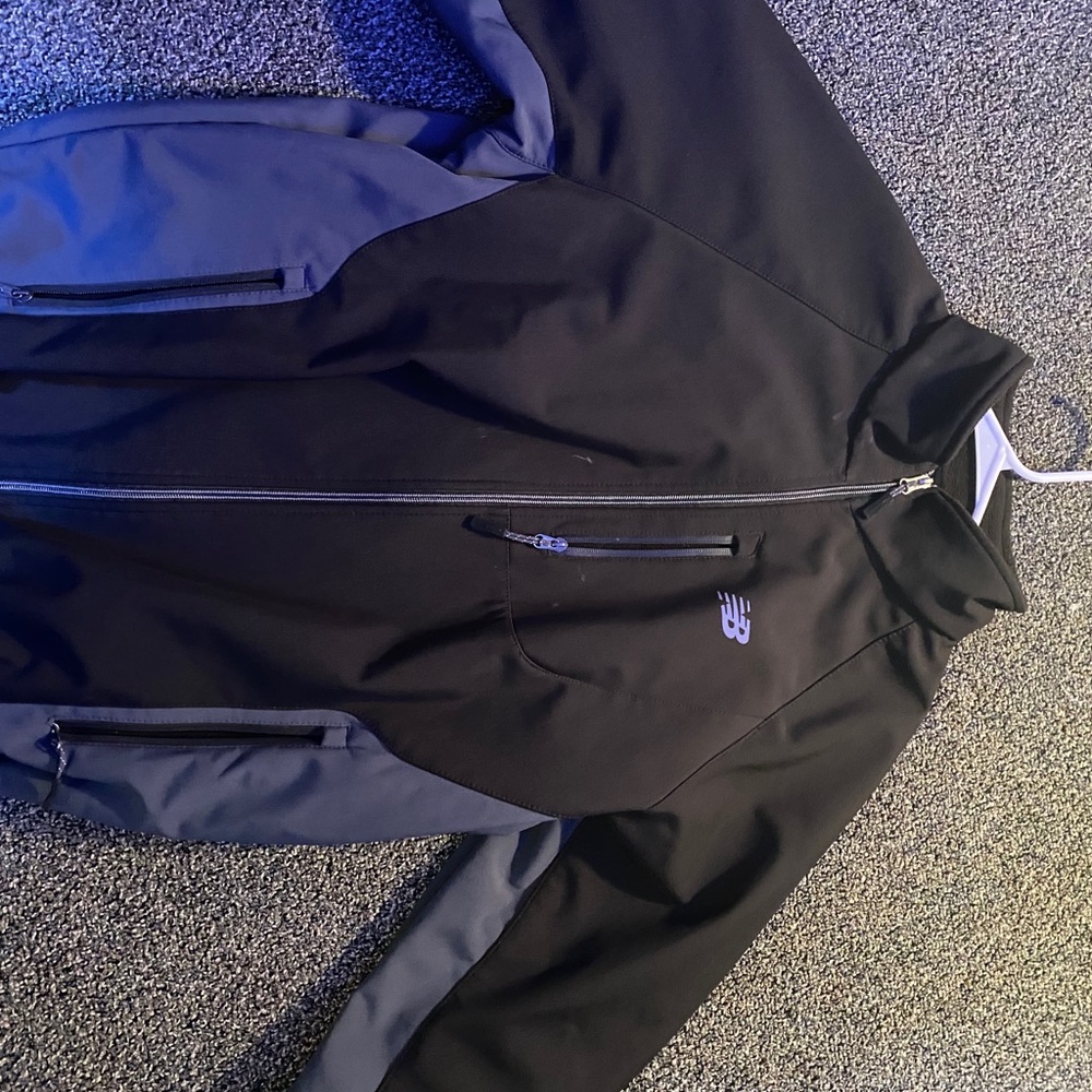 New balance size Large jacket